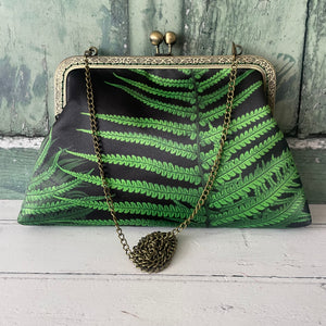 Green Irish Ferns Satin 8 Inch Sew-In Bronze Clasp Purse Frame Clutch Bag