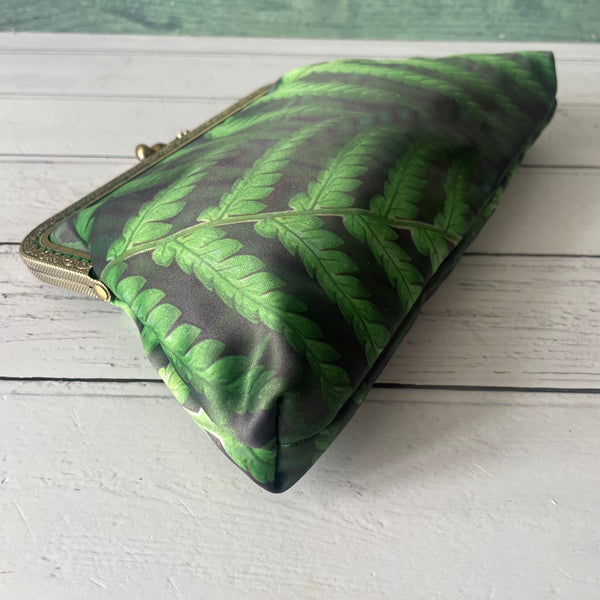 Green Ferns Satin 8 Inch Sew-In Bronze Clasp Purse Frame Clutch Bag