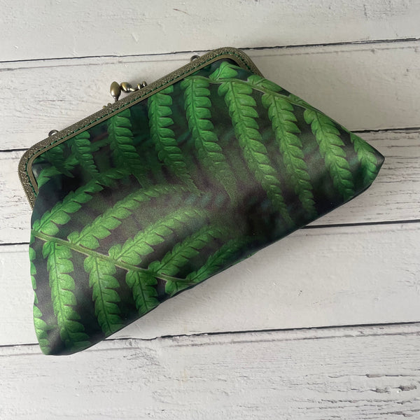 Green Ferns Satin 8 Inch Sew-In Bronze Clasp Purse Frame Clutch Bag