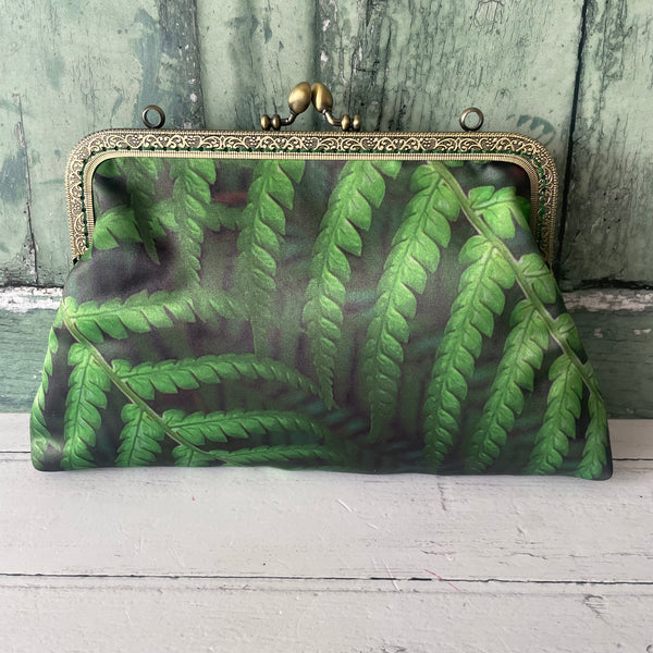 Green Ferns Satin 8 Inch Sew-In Bronze Clasp Purse Frame Clutch Bag