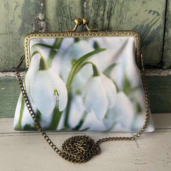 White Snowdrops Floral Satin 5.5 Bronze Clasp Purse Frame Clutch Bag