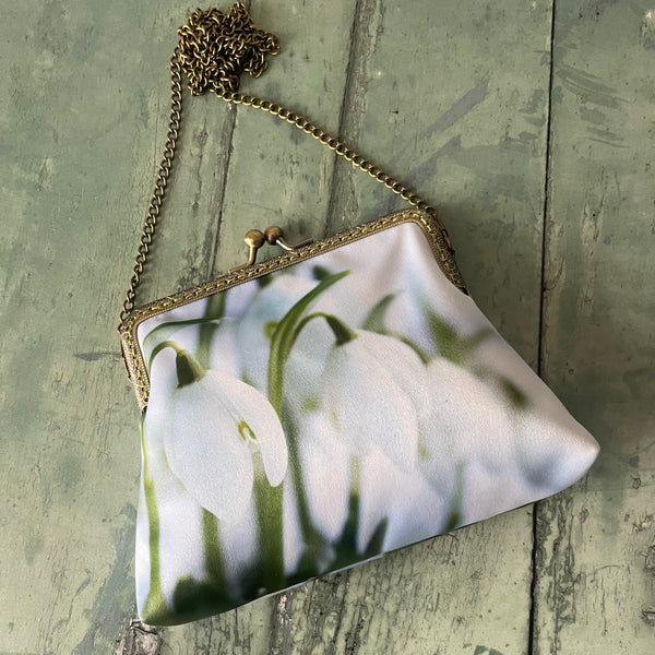 White Snowdrops Floral Satin 5.5 Bronze Clasp Purse Frame Clutch Bag