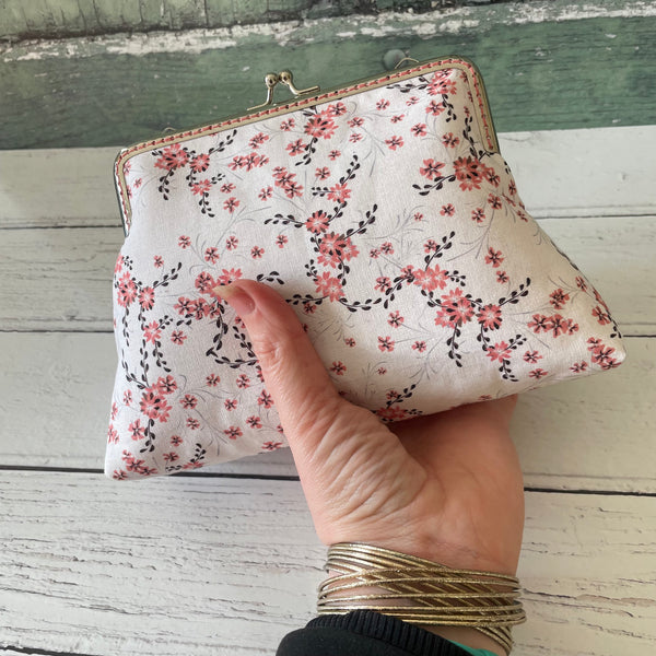 White Coral Pink Floral Cotton 5.5 Inch Silver Clasp Purse Frame Clutch Bag