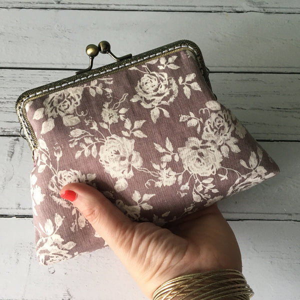 Handmade Grey and White Floral Roses Cotton 5.5 Inch Sew In Frame Clutch Bag