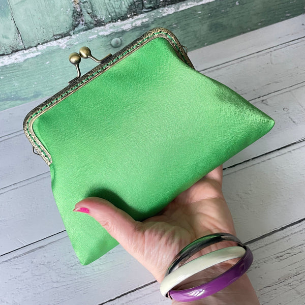 Parrot Green Satin 5.5 Inch Sew In Clasp Purse Frame Clutch Bag