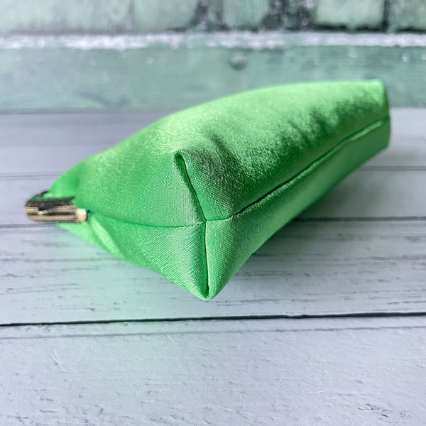 Parrot Green Satin 5.5 Inch Sew In Clasp Purse Frame Clutch Bag