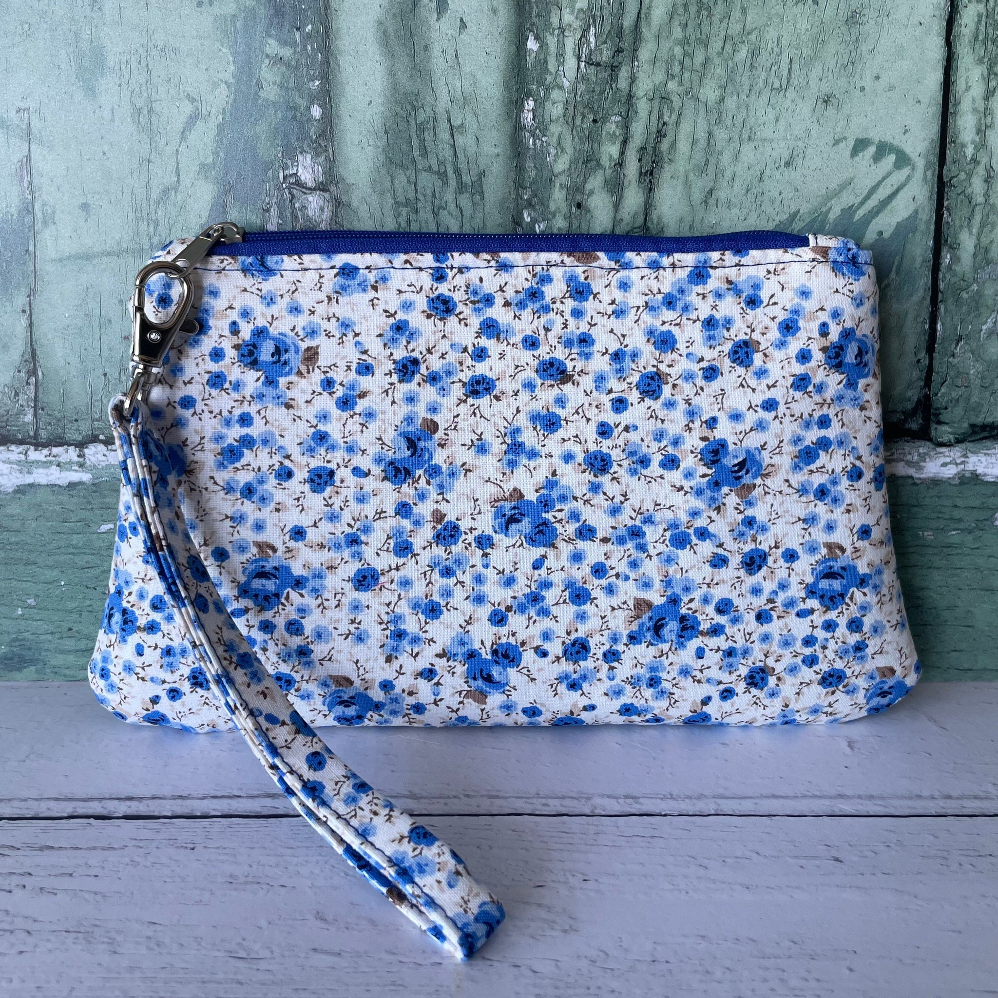 Blue Roses Ditzy Floral Cotton Zipper Pouch Wristlet Clutch Bag