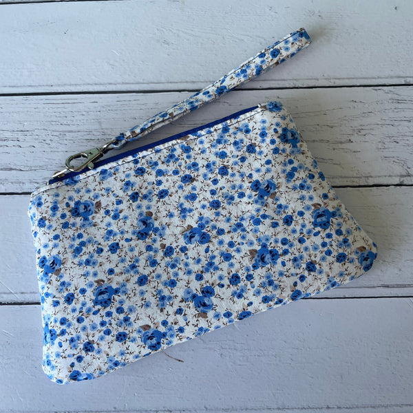 Blue Roses Ditzy Floral Cotton Zipper Pouch Wristlet Clutch Bag