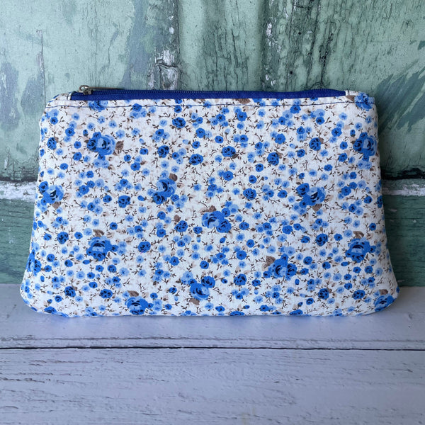 Blue Roses Ditzy Floral Cotton Zipper Pouch Wristlet Clutch Bag