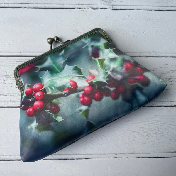 Winter Christmas Holly Satin 5.5 Inch Clasp Purse Frame Clutch Bag