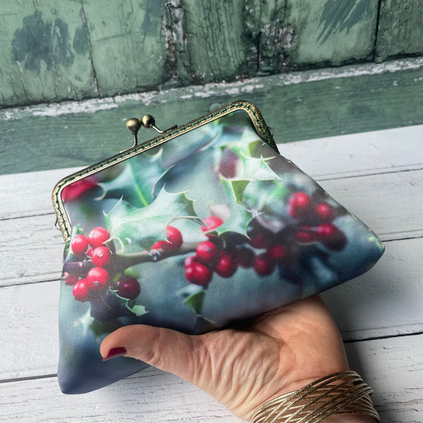 Winter Christmas Holly Satin 5.5 Inch Clasp Purse Frame Clutch Bag