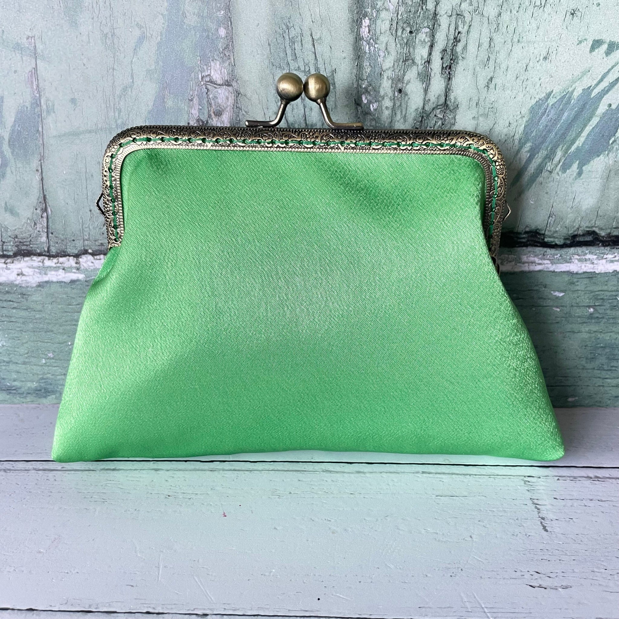 Parrot Green Satin 5.5 Inch Sew In Clasp Purse Frame Clutch Bag