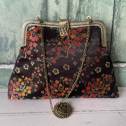 Black and Gold Floral Blossom Brocade  8 Inch Clasp Vintage Style Clasp Purse Frame Handbag