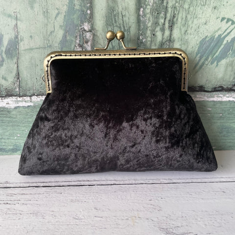 Black Crushed Velvet 5.5 Inch Clasp Purse Frame Clutch Bag