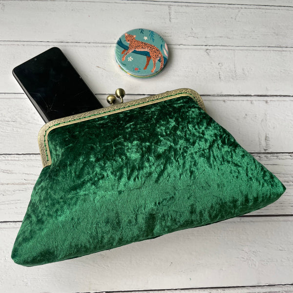 Jewel Green Crushed Velvet 8 Inch Bronze Clasp Purse Frame Clutch Bag